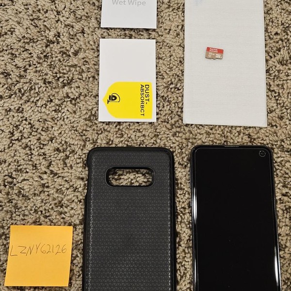 Samsung Galaxy S10e - T-Mobile, 128 GB, Black, 6 GB, SM-G970U