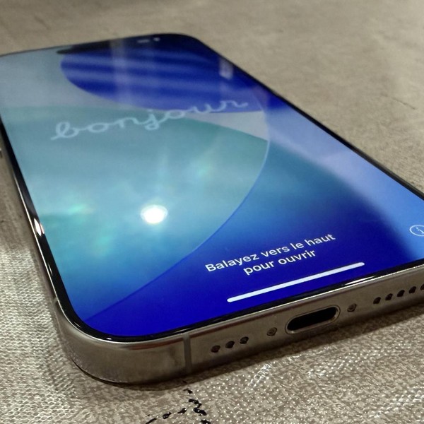 Apple iPhone 16 Pro - Unlocked, 256 GB, Natural, A3083