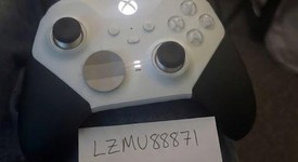 Mint
													Xbox Elite Wireless Controller Series 2 - Black & White, Core, photo 1 of 4