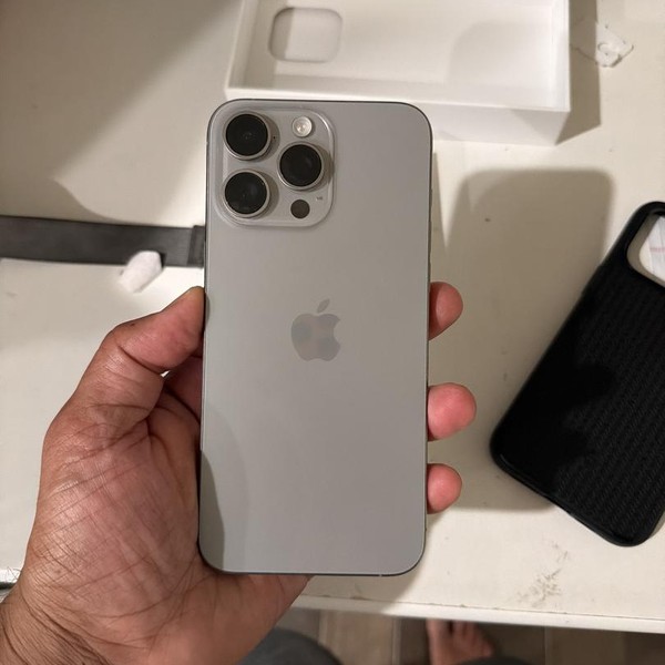 Apple iPhone 15 Pro Max - Unlocked, 256 GB, Natural, A2849