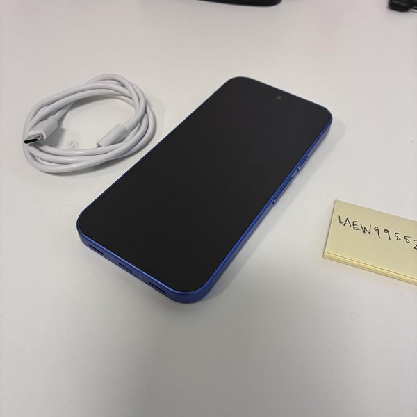 Google Pixel 10 - T-Mobile, 128 GB, Indigo, GLBW0