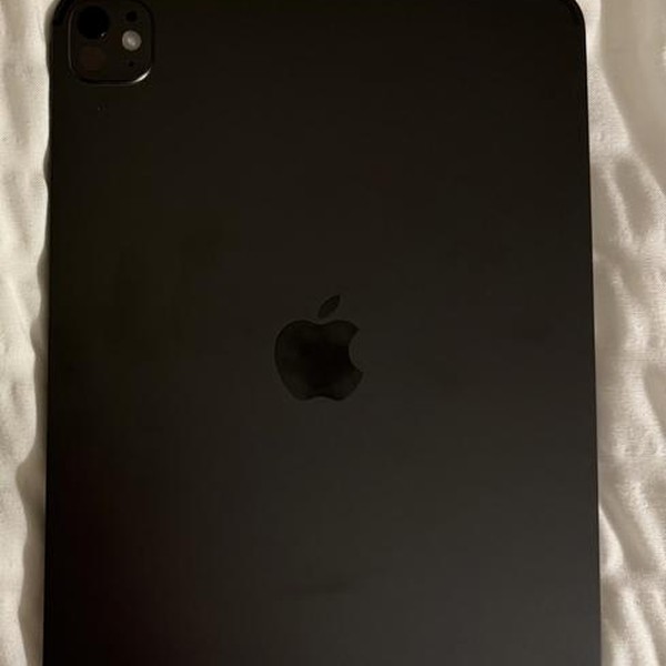 Apple iPad Pro 11 inch (M5) 2025 - Unlocked, 1 TB, Space Black, Apple M5 10-Core (8-core GPU), A3358, Nano-texture Glass