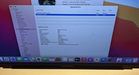 Good
													MacBook Pro 2017 (With Touch Bar) - 15" - I7, Silver, 256 GB, 16 GB, photo 3 of 10