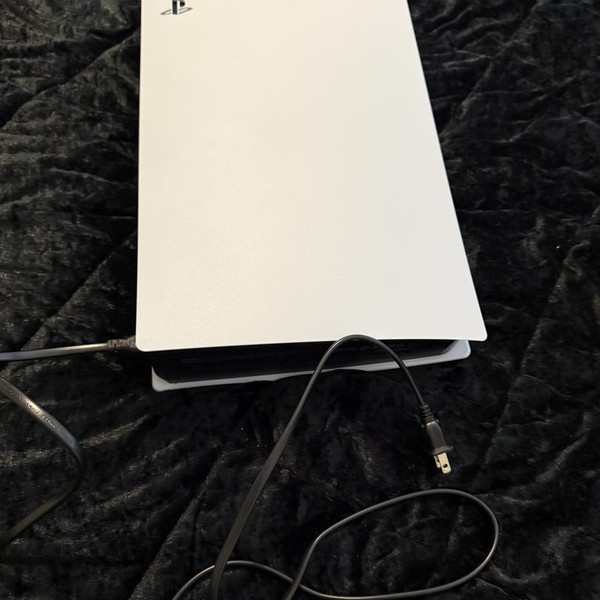 PlayStation 5 Digital Edition (2020) - 825 GB, White, Digital Edition