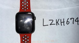 Good
													Apple Watch Series 4 44mm - Unlocked, Gray, A1976 - Cellular, Aluminum, photo 3 of 8