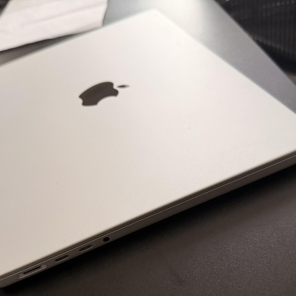 MacBook Pro Late 2023 (M3) - 14 inch - 512 GB, Silver, 18 GB, Apple M3 Pro 11-core, 14-core GPU