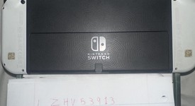 Good
													Nintendo Switch - OLED - White, 64 GB, The Legend of Zelda: Tears of the Kingdom Edition, photo 3 of 4