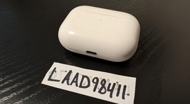 Used
													Apple AirPods Pro - Wireless Case, photo 3 of 5