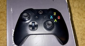 Mint
													Xbox Series S (2020) - White, 512 GB, photo 5 of 7