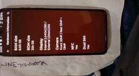 Good
													Motorola Razr Plus (2023) - Unlocked, Magenta, 256 GB, 8 GB, photo 1 of 8