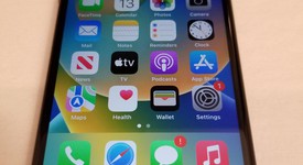 Fair
													Apple iPhone SE 2nd Gen 2020 - Unlocked, Black, 64 GB, A2275, photo 2 of 7
