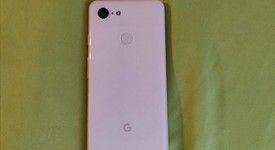 Mint
													Google Pixel 3 - Unlocked, Pink, 64 GB, Google Edition, photo 2 of 11