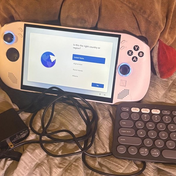 Lenovo Legion Go S - 1 TB, White, 32 GB, AMD Ryzen Z1 Extreme