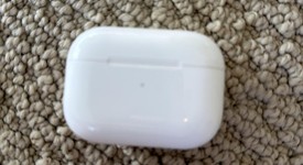 Used
													Apple AirPods Pro 2 - USB-C, photo 3 of 5