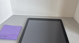 Fair
													Apple iPad 6th Gen - Wi-Fi, Gray, 32 GB, A1893, photo 2 of 6