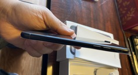Mint
													Apple iPhone Xr - T-Mobile, Black, 64 GB, A1984, photo 3 of 6