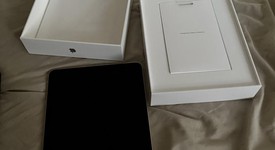 Mint
													Apple iPad Air 11" (M3) 2025 - Unlocked, Starlight, 128 GB, A3267, photo 2 of 9