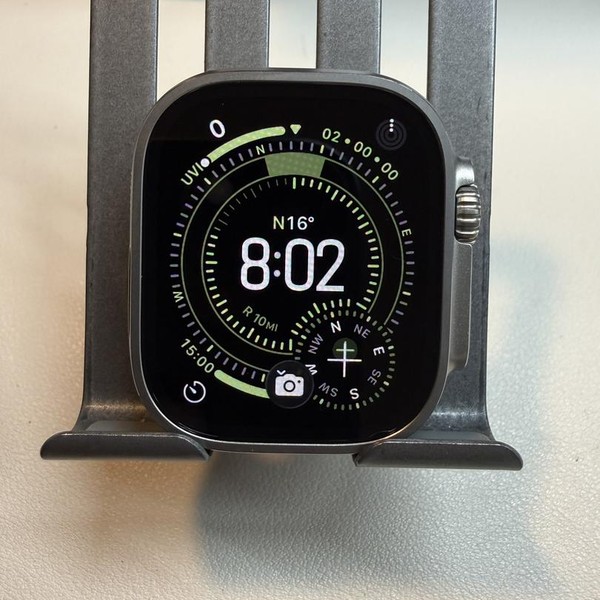 Apple Watch Ultra 2 49mm - Unlocked, Natural, A2986