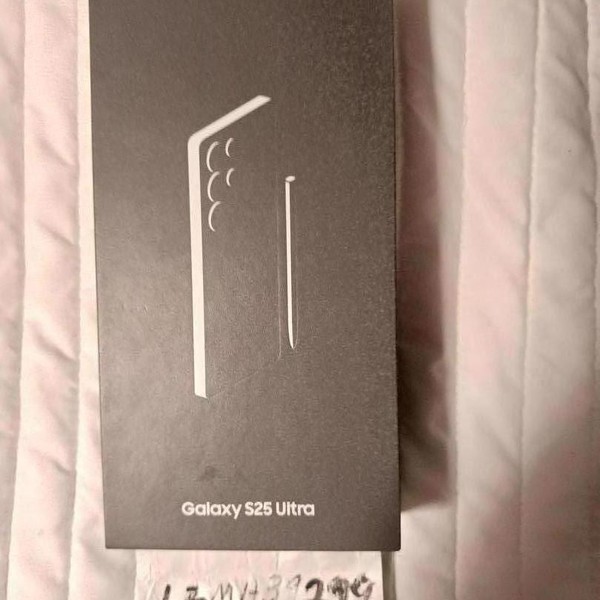 Samsung Galaxy S25 Ultra - Unlocked, 256 GB, Silverblue, 12 GB, SM-S938U1