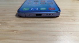 Mint
													Apple iPhone 16 - Verizon, Ultramarine, 128 GB, A3081, photo 3 of 9