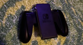 Mint
													Nintendo Switch - Red & Blue, 32 GB, photo 3 of 17