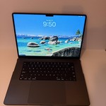 Mint MacBook Pro Late 2023 (M3) - 16 inch - 512 GB, Black, 18 GB, Apple M3 Pro 12-core, 18-core GPU