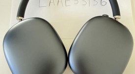 Used
													Apple AirPods Max USB-C - Midnight, photo 1 of 4