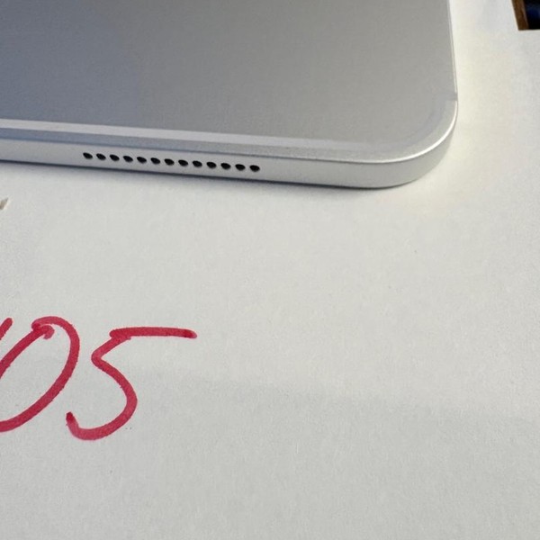 Apple iPad Pro 11 inch 2nd Gen 2020 - Verizon, 128 GB, Silver, A2068