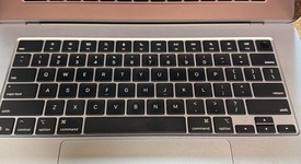 Mint
													MacBook Air 2025 (M4) - 15" - Apple M4, Sky Blue, 256 GB, 16 GB, photo 4 of 12