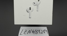 New
													Apple AirPods Pro 3, photo 2 of 5