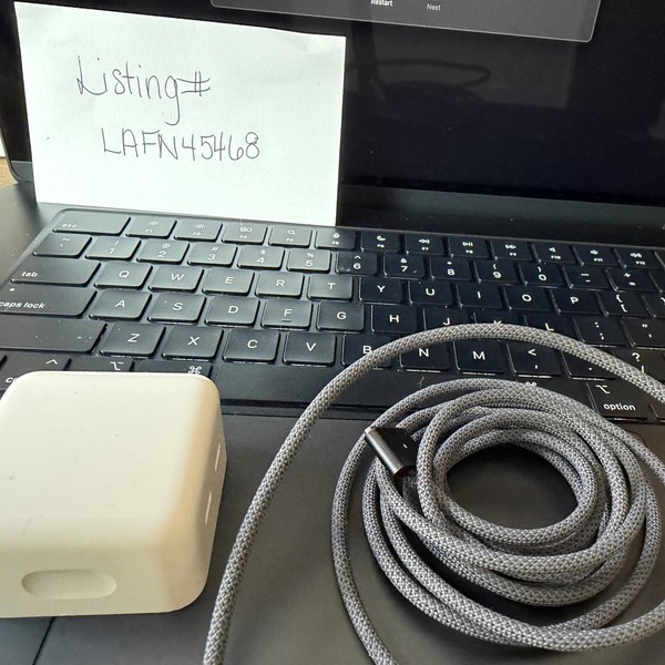 MacBook Air 2024 (M3) - 15 inch - 512 GB, Midnight, 16 GB, Apple M3, 10-core GPU