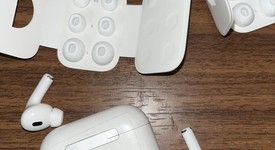 Used
													Apple AirPods Pro 2 - Lightning, photo 4 of 7