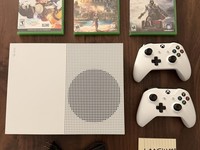 Xbox One S (2016)
