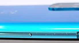 Good
													OnePlus 8 Pro - Unlocked, Green, 128 GB, 8 GB, IN2025, photo 5 of 6