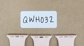 Mint
													Apple Watch SE 1st Gen 40mm - Unlocked, Gold, A2353 - Cellular, Aluminum, photo 2 of 6