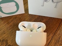 Apple AirPods Pro 1st Gen