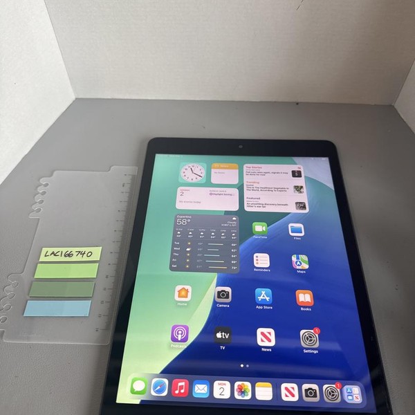 Apple iPad 7th Gen - Wi-Fi, 128 GB, Gray, A2197