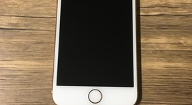 Fair
													Apple iPhone 8 - Unlocked, Gold, 64 GB, A1863, photo 3 of 8