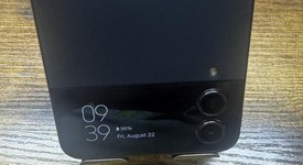 Good
													Samsung Galaxy Z Flip4 5G - T-Mobile, Graphite, 128 GB, 8 GB, SM-F721U, photo 5 of 10