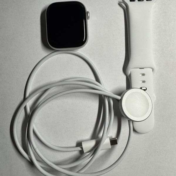 Apple Watch Series 10 42mm - Silver, A2997 - GPS, Aluminum