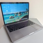 Good MacBook Pro 2020 - 13 inch - 512 GB, Gray, 16 GB, Intel Core i5