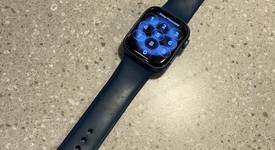 Good
													Apple Watch Series 7 45mm - Unlocked, Blue, A2477 - Cellular, Aluminum, photo 4 of 5