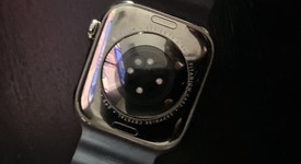 Mint
													Apple Watch Series 10 46mm - Unlocked, Natural, A3003 - Cellular, Titanium, photo 2 of 8