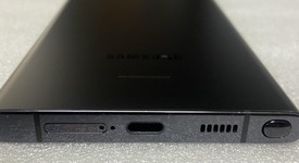 Good
													Samsung Galaxy S22 Ultra - AT&T, Black, 512 GB, 12 GB, SM-S908U, photo 4 of 15