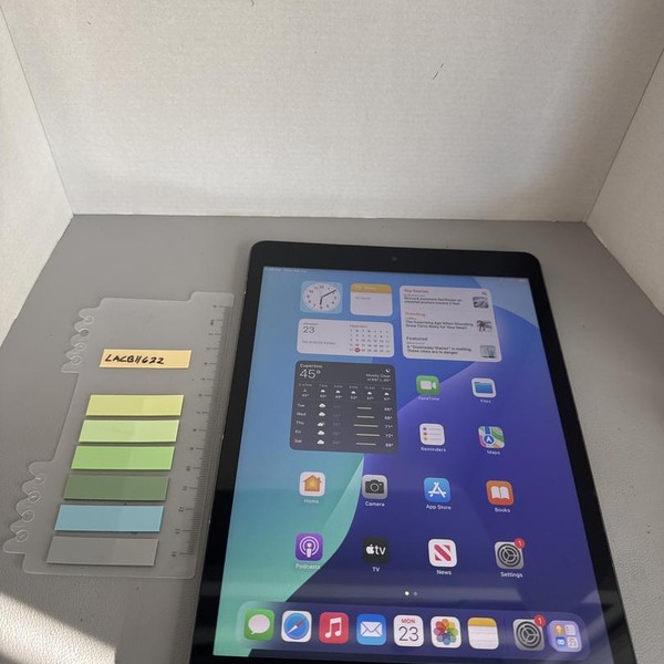 Apple iPad 9th Gen - Wi-Fi, 64 GB, Gray, A2602