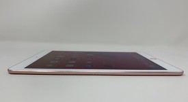 Mint
													Apple iPad Pro 9.7" - Wi-Fi, Rose Gold, 32 GB, A1673, photo 5 of 6