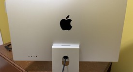 Mint
													Apple Studio Display 2022 - Standard Glass, Tilt Adjustable Stand, photo 6 of 6