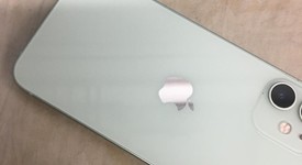 Mint
													Apple iPhone 12 Mini - Unlocked, Green, 64 GB, A2176, photo 4 of 8