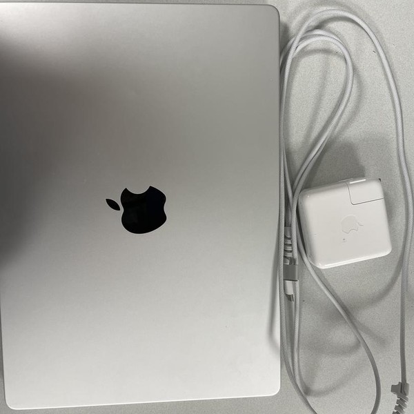 MacBook Pro 2021 - 14 inch - 512 GB, Silver, 16 GB, Apple M1 Pro 8-core
