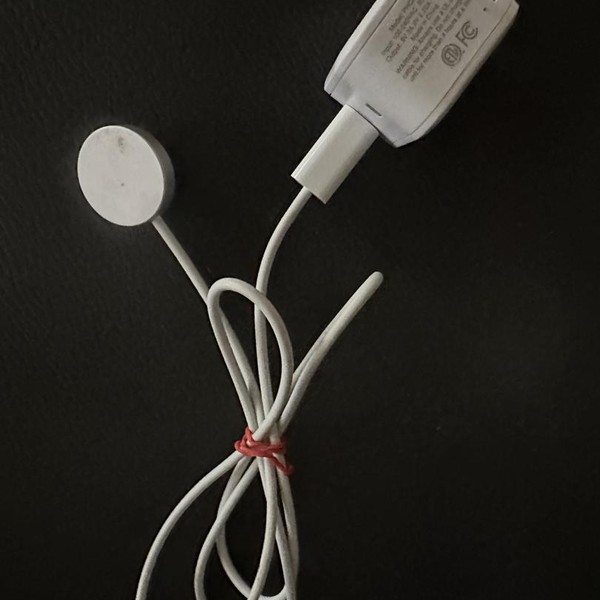 Apple Watch Series 8 41mm - Silver, A2770 - GPS, Aluminum